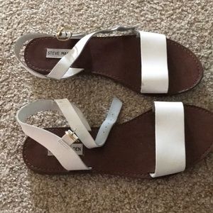white steve madden sandals size 10